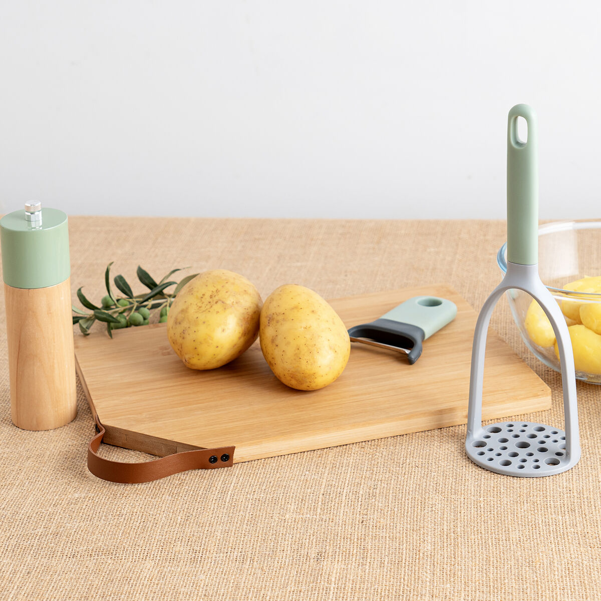 V3HBED2721EF2103AFA6FCB3D0D29AF67D2R4440978P2